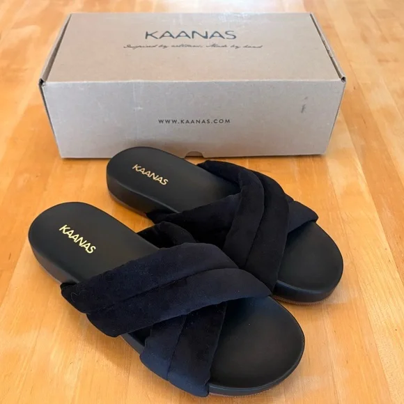 Kaanas Sintra NEW Black Fuzzy Slide Wedge Sandals Plush NEW luxe high quality - Picture 3 of 15